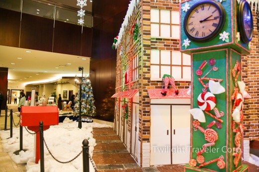 クリスマス　お菓子の家
