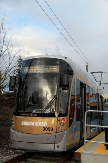 2010 Vancouver Olympicを楽しむ100話　-11話：グランビルアイランドまでの無料路面電車Bombardier